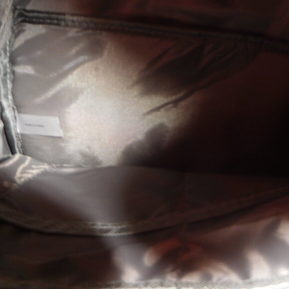 Backpack - Picture 3 of 3